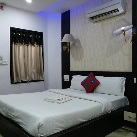 Hotel Laxman Resort By The Golden Taj Group &Hotels Agra  Bagian luar foto