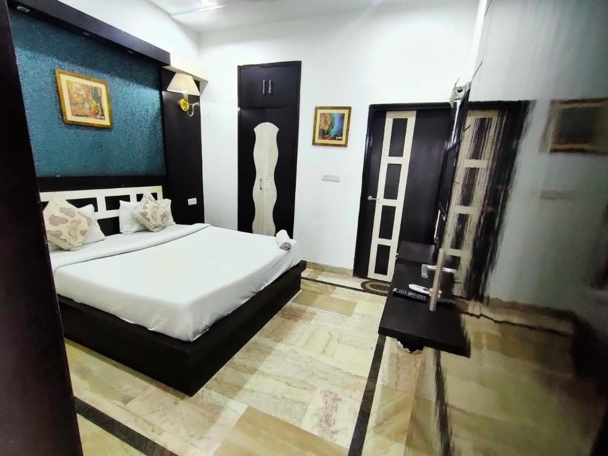 Hotel Laxman Resort By The Golden Taj Group &Hotels Agra  Bagian luar foto